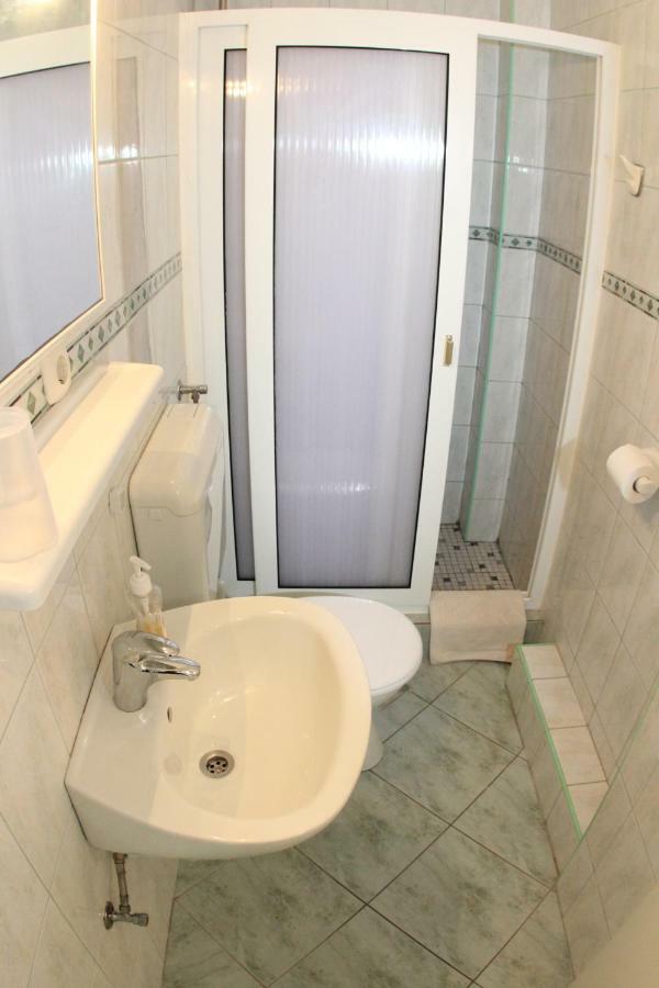 Apartmani Surlin フヴァル エクステリア 写真