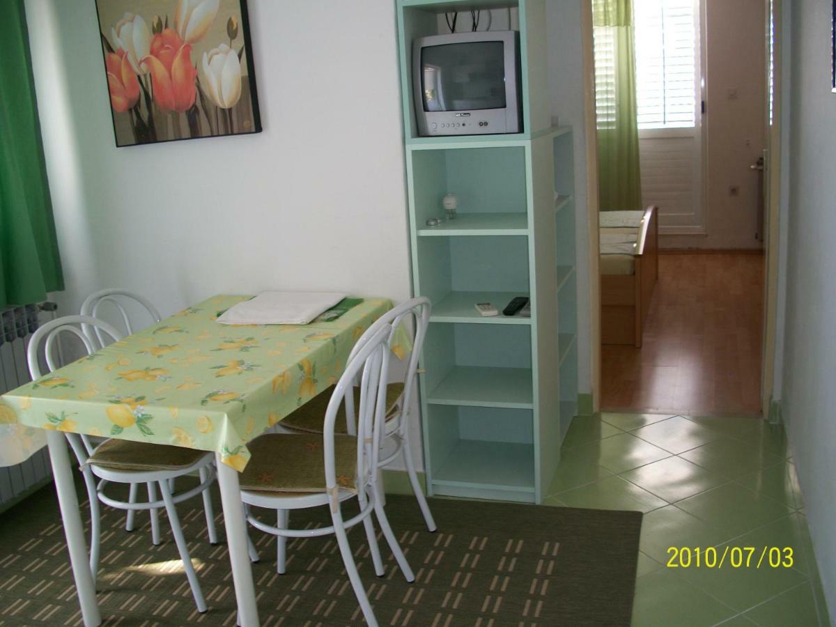 Apartmani Surlin フヴァル エクステリア 写真