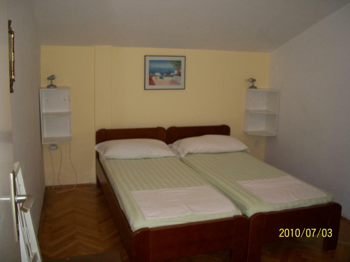 Apartmani Surlin フヴァル エクステリア 写真