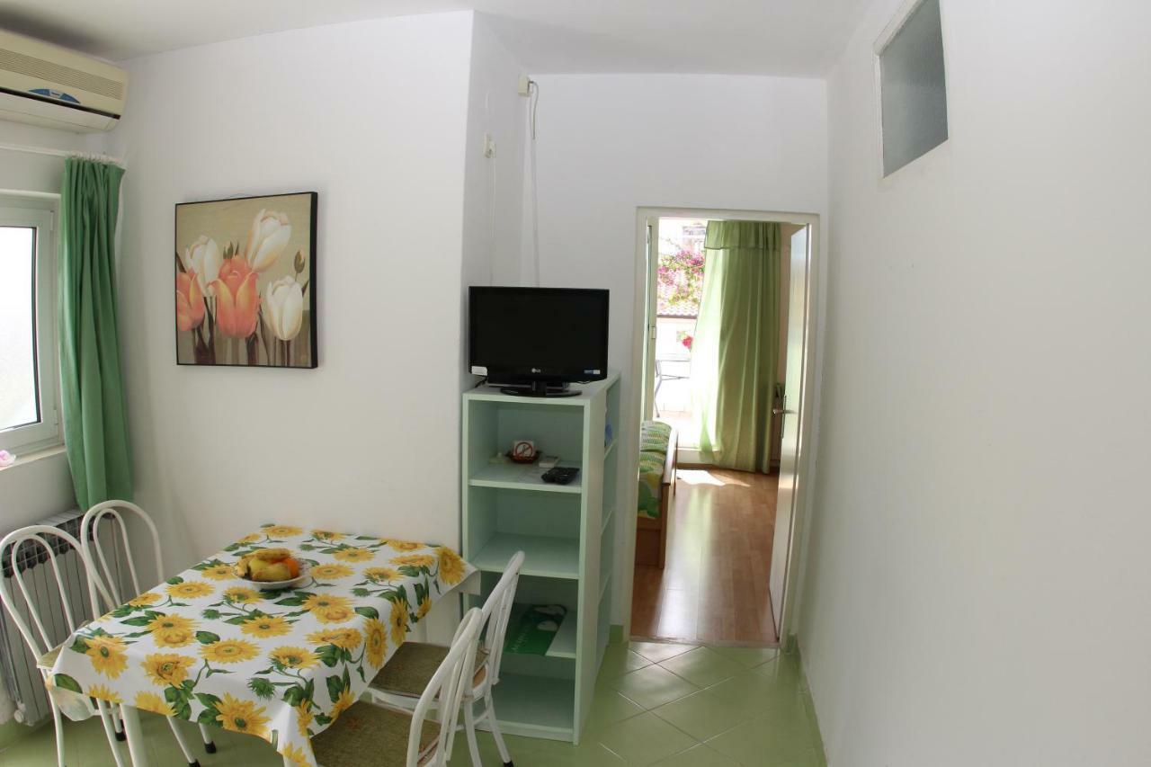 Apartmani Surlin フヴァル エクステリア 写真